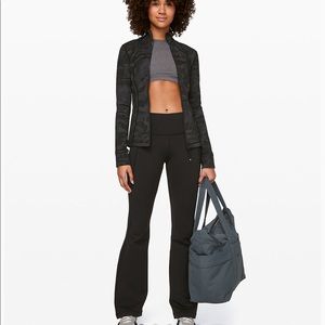 NWT Lululemon Black Groove Pant Straight Size 10